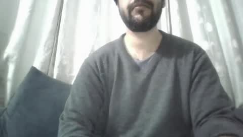 Snapshot of its_me_2323 chatting on January 2025 01:53:02 AM its_me_2323 online show from January 2025 01:53:02 AM