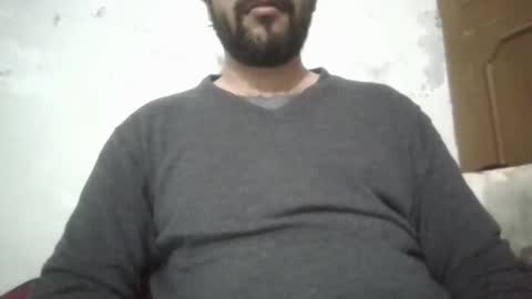 Snapshot of its_me_2323 chatting on January 2025 05:24:01 AM its_me_2323 online show from January 2025 05:24:01 AM