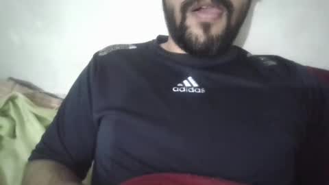 Snapshot of its_me_2323 chatting on February 2025 06:46:01 AM its_me_2323 online show from February 2025 06:46:01 AM