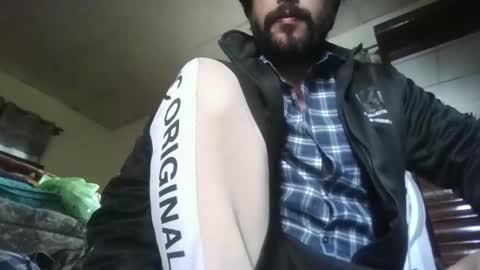 Snapshot of its_me_2323 chatting on February 2025 07:47:02 AM its_me_2323 online show from February 2025 07:47:02 AM