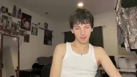 Snapshot of its_rowan chatting on October 2025 01:28:01 AM Rowan online show from October 2025 01:28:01 AM