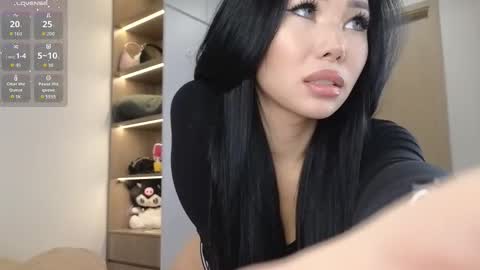 Snapshot of itsdevilcat chatting on February 2026 01:37:01 AM Queen Liya online show from February 2026 01:37:01 AM