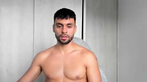 Snapshot of itsgeo1111 chatting on September 2025 10:45:01 PM CALL ME GEO online show from September 2025 10:45:01 PM