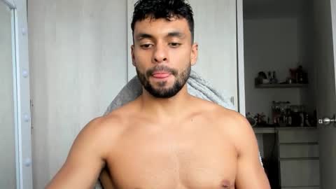 Snapshot of itsgeo1111 chatting on September 2025 10:13:01 PM CALL ME GEO online show from September 2025 10:13:01 PM