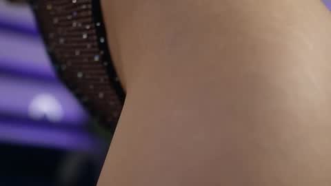 Snapshot of itsivylicious_ chatting on February 2026 09:01:01 PM Your Ivy online show from February 2026 09:01:01 PM