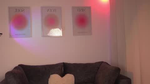 lau online show from December 2025 01:58:02 AM