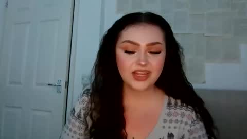 Snapshot of itslunahaze chatting on January 2026 12:13:01 AM itslunahaze online show from January 2026 12:13:01 AM