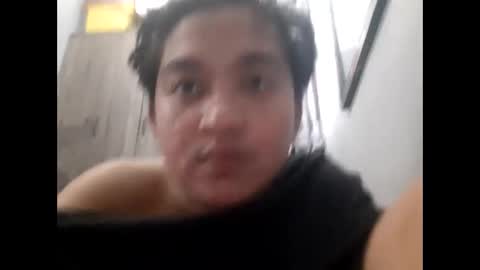 Snapshot of itsme_berniexx chatting on January 2025 02:40:02 AM ask me online show from January 2025 02:40:02 AM
