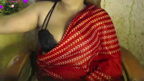 Snapshot of itsmiradesire chatting on June 2026 01:27:01 AM Mira online show from June 2026 01:27:01 AM