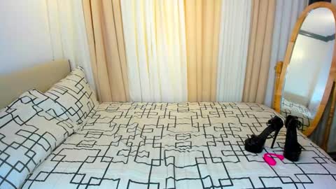 itsurgirlbubbles online show from October 2025 07:07:02 AM