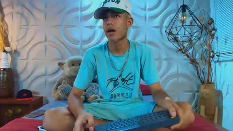 itszairen online show from March 2026 03:56:01 AM