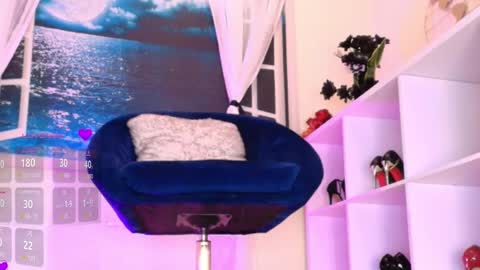 Snapshot of itzel__ chatting on March 2025 01:54:01 PM Call me Itzel online show from March 2025 01:54:01 PM