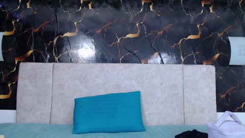 Adris online show from April 2026 07:04:02 PM