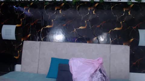 Adris online show from April 2026 07:14:01 PM