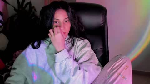 ivanna_essis online show from December 2025 02:39:02 AM