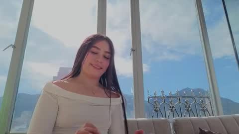 Snapshot of ivanna_west chatting on October 2025 01:33:02 PM Ivanna West online show from October 2025 01:33:02 PM