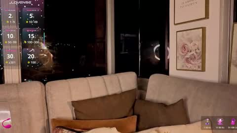 Snapshot of ivanna_west chatting on November 2025 10:14:01 AM Ivanna West online show from November 2025 10:14:01 AM