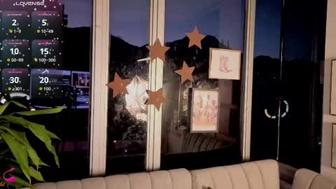 Snapshot of ivanna_west chatting on November 2025 10:25:01 AM Ivanna West online show from November 2025 10:25:01 AM