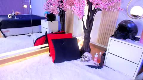     online show from March 2026 03:23:02 PM