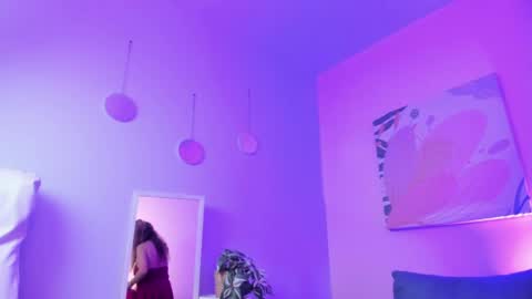 Ivonne online show from April 2026 06:10:01 PM