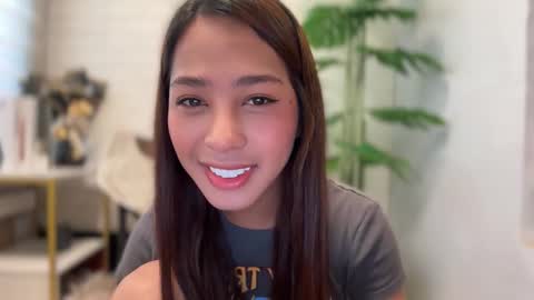 Snapshot of ivorycollins chatting on November 2025 01:50:02 AM kirstenelsie online show from November 2025 01:50:02 AM