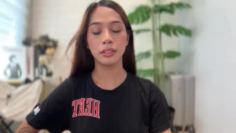 Snapshot of ivorycollins chatting on November 2025 05:07:01 AM kirstenelsie online show from November 2025 05:07:01 AM