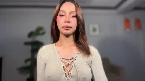 Snapshot of ivorycollins chatting on December 2025 01:11:01 AM kirstenelsie online show from December 2025 01:11:01 AM