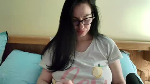 Snapshot of ivoryorchid chatting on December 2024 03:49:02 PM Ivory online show from December 2024 03:49:02 PM