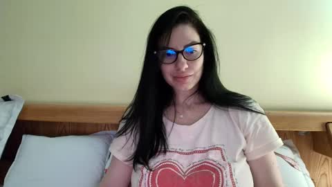 Snapshot of ivoryorchid chatting on December 2024 06:46:01 PM Ivory online show from December 2024 06:46:01 PM