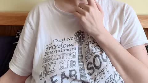 Snapshot of ivoryorchid chatting on January 2025 09:04:02 AM Ivory online show from January 2025 09:04:02 AM