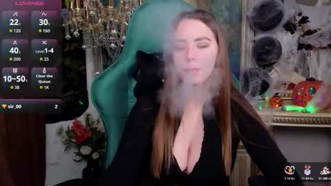 ivorywood_ online show from November 2025 04:38:02 PM