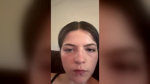 ivy2108 online show from June 2026 05:23:01 PM