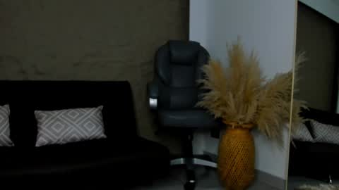 Daniela  online show from January 2025 11:54:01 AM