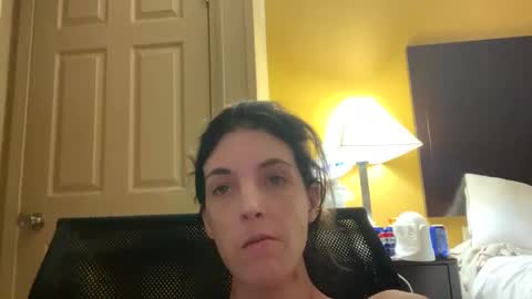 Snapshot of ivy_rose90 chatting on October 2025 01:36:02 AM ivy_rose90 online show from October 2025 01:36:02 AM