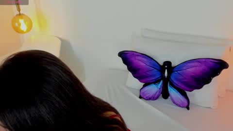 Ivy  online show from January 2026 11:59:02 AM