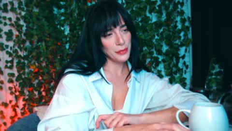 Miss Ivy online show from December 2024 12:55:02 PM