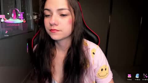 Snapshot of ivyy_scott chatting on November 2025 11:21:02 PM Ivvy online show from November 2025 11:21:02 PM