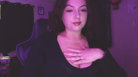 Snapshot of ivyy_sinss chatting on July 2026 08:44:01 PM Amiee online show from July 2026 08:44:01 PM