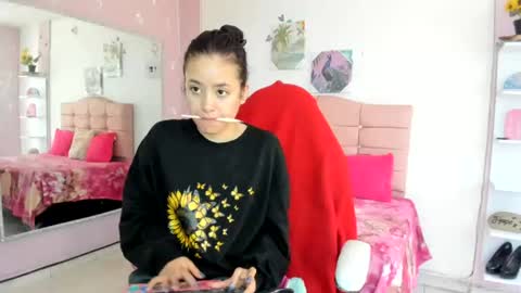 Snapshot of ivyyemerald_ chatting on July 2026 01:59:01 PM IVY online show from July 2026 01:59:01 PM