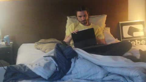 Snapshot of iwhitesmurf chatting on November 2025 06:24:02 AM iwhitesmurf online show from November 2025 06:24:02 AM