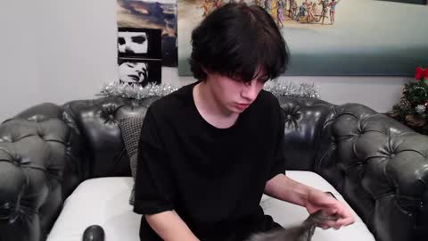 Maxim online show from December 2024 09:26:01 PM