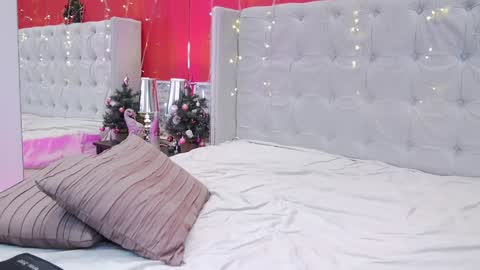 Maxim online show from December 2024 01:39:01 AM