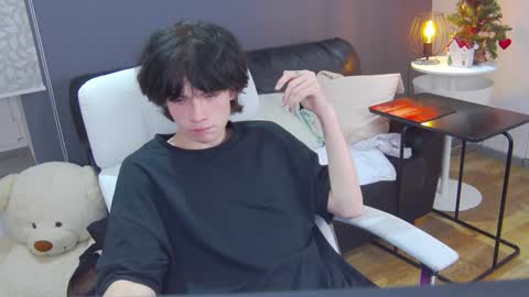 Maxim online show from December 2024 12:34:02 AM