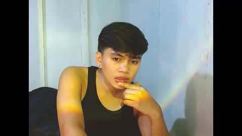 iya143 online show from September 2025 10:08:01 AM