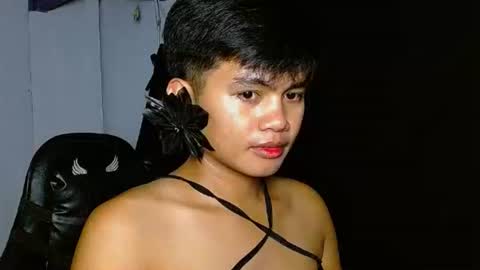 iya143 online show from November 2025 03:36:02 PM