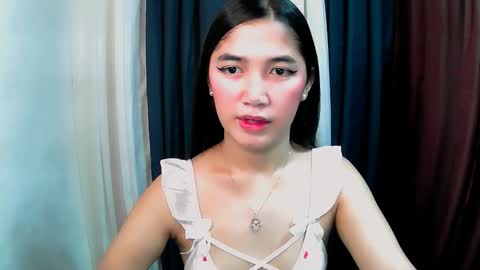 UR LOVELY IYANNA online show from November 2025 02:45:02 AM