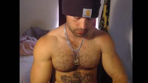 izak144 online show from March 2026 06:01:01 PM