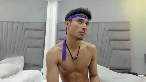 Snapshot of izato chatting on February 2025 05:31:01 PM izato online show from February 2025 05:31:01 PM