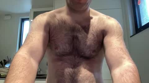 Izylduur online show from January 2026 11:38:02 AM