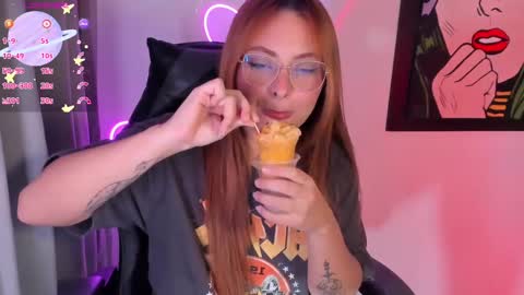 Snapshot of izyzys_baker chatting on February 2025 09:16:02 PM hot izys online show from February 2025 09:16:02 PM